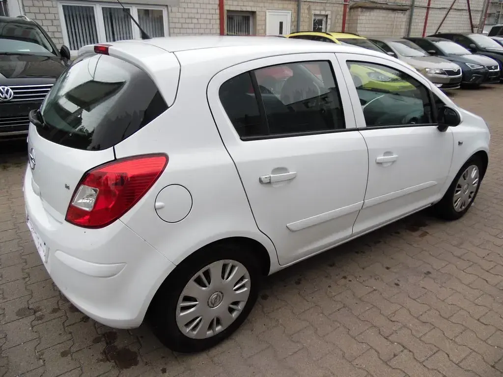 Gebraucht Opel Corsa Catch Me 90 PS (66 kW) 2007 Weiß Kleinwagen