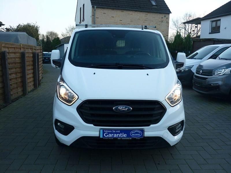 Gebraucht Ford Transit Custom 131 PS (96 kW) 2018 Frozen white Van / Kleinbus