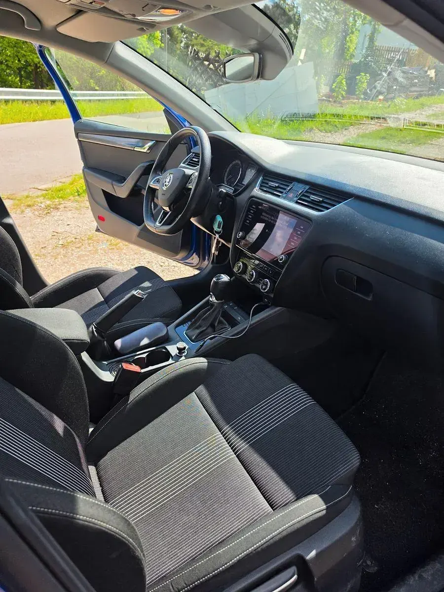Gebraucht Skoda Octavia Clever 150 PS (110 kW) 2018 Blau Kombi