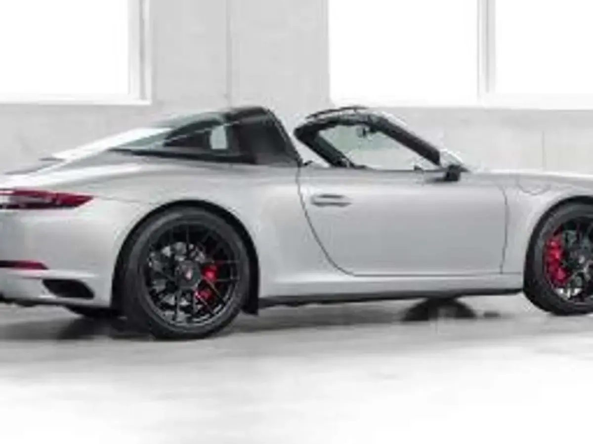 Gebraucht Porsche 911 Carrera 4 GTS Targa 450 PS (330 kW) 2018 Gtsilbermetallic Cabrio