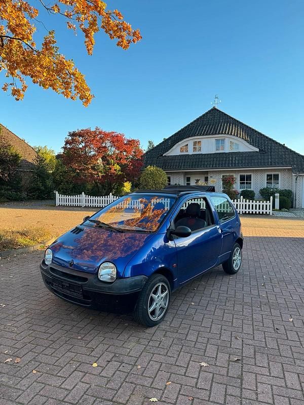 Blau Gebraucht 2002 Renault Twingo Kleinwagen | 550 € (Guter Preis) - Bild 1/4