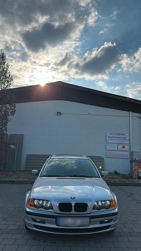 Gebraucht BMW 316 105 PS (77 kW) 1999 Silber Limousine