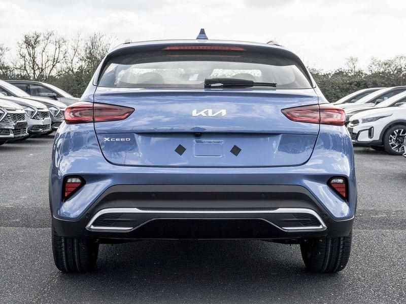 Gebraucht Kia XCeed Vision 140 PS (102 kW) 2025 Blue flame metallic SUV
