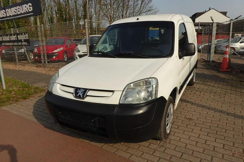 Gebraucht Peugeot Partner 75 PS (55 kW) 2007 Weiß Van / Kleinbus