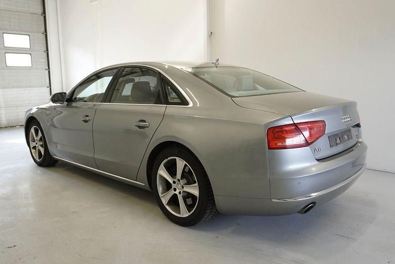 Gebraucht Audi A8 351 PS (258 kW) 2010 Grau Limousine