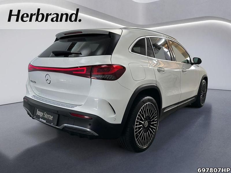 Gebraucht Mercedes EQA250 AMG line 139 kW (190 PS) 2022 Unilack polarweiß SUV