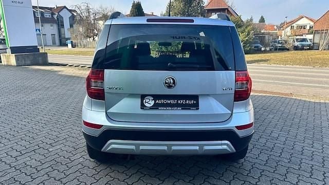 Gebraucht Skoda Yeti Outdoor Adventure 122 PS (89 kW) 2015 Brillantsilber metallic SUV
