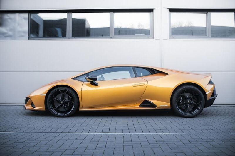 Gold Gebraucht 2021 Lamborghini Huracán | 229.900 € - Bild 1/4