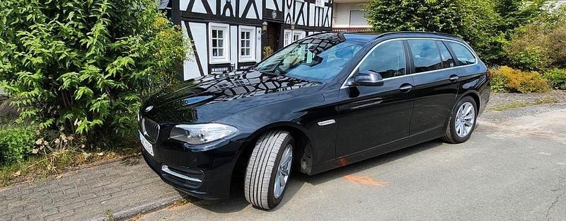 Schwarz Gebraucht 2016 BMW 530 Luxury Line Kombi | 12.500 € (Superpreis) - Bild 1/4
