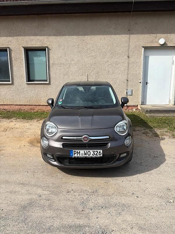 Andere farben Gebraucht 2015 Fiat 500X Pop Star SUV | 8.300 € (Fairer Preis) - Bild 1/4