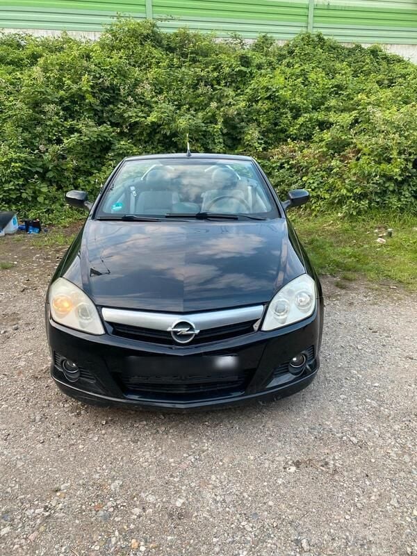 Schwarz Gebraucht 2006 Opel Tigra OPC Cabrio | 2.350 € (Fairer Preis) - Bild 1/4