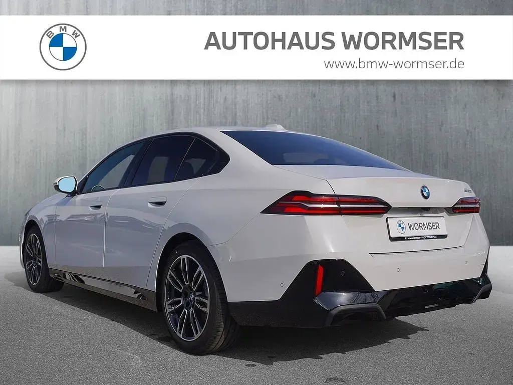 Neu BMW 520 Performance 208 PS (152 kW) 2026 Weiß Limousine