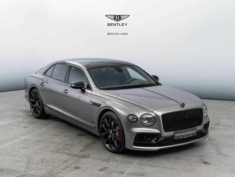 Gebraucht Bentley Flying Spur 549 PS (403 kW) 2024 Silber Limousine