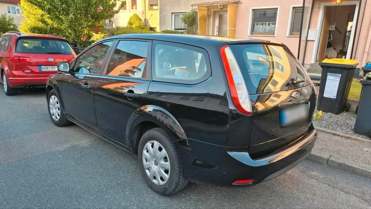 Gebraucht Ford Focus 80 PS (58 kW) 2009 Schwarz Kombi