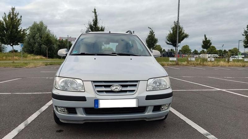Silber Gebraucht 2003 Hyundai Matrix GLS Van / Kleinbus | 2.399 € (Fairer Preis) - Bild 1/4