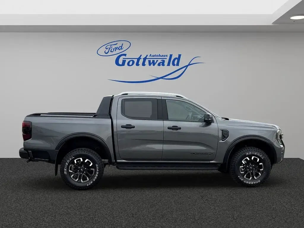 Neu Ford Ranger Wildtrack 241 PS (177 kW) 2026 Grau Pickup