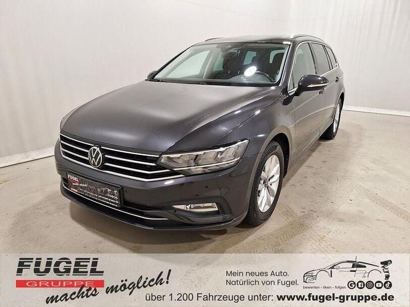 Gebraucht VW Passat Business 150 PS (110 kW) 2023 Mangangrau metallic Kombi