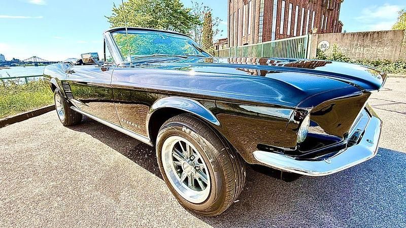 Second-hand Ford Mustang 230 CP (169 kW) 1967 Negru Cabrio