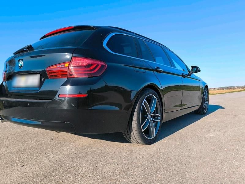 Gebraucht BMW 520 190 PS (139 kW) 2014 Schwarz Kombi