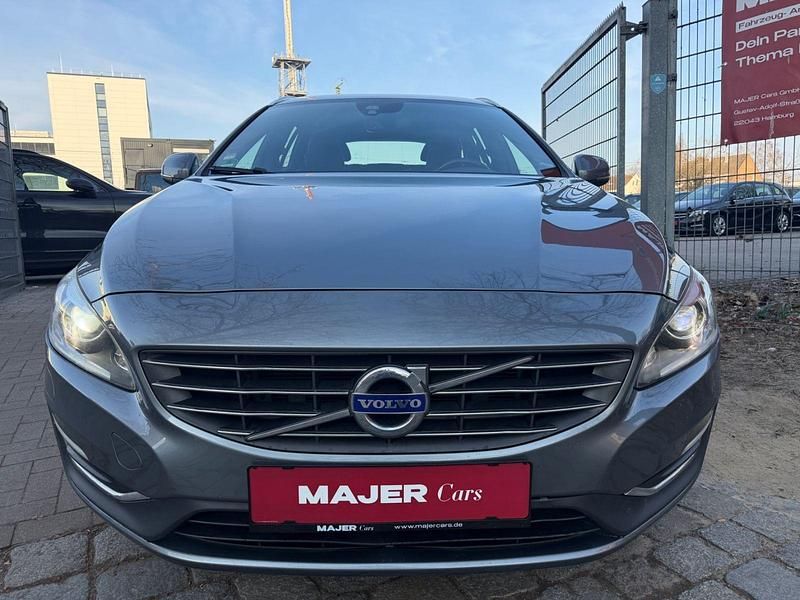 Gebraucht Volvo V60 Summum 190 PS (139 kW) 2016 Grau Kombi