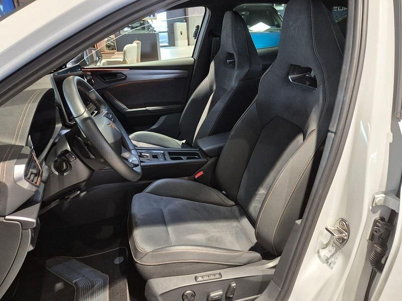 Usata Cupra Leon 150 CV (110 kW) 2025 Bianco Berlina