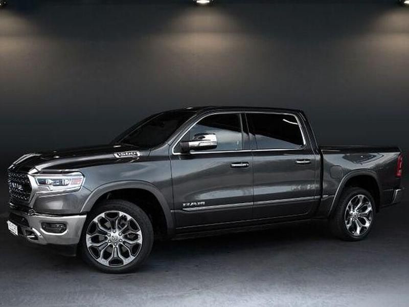 Gebraucht Dodge Ram Limited 401 PS (294 kW) 2018 Grau Pickup