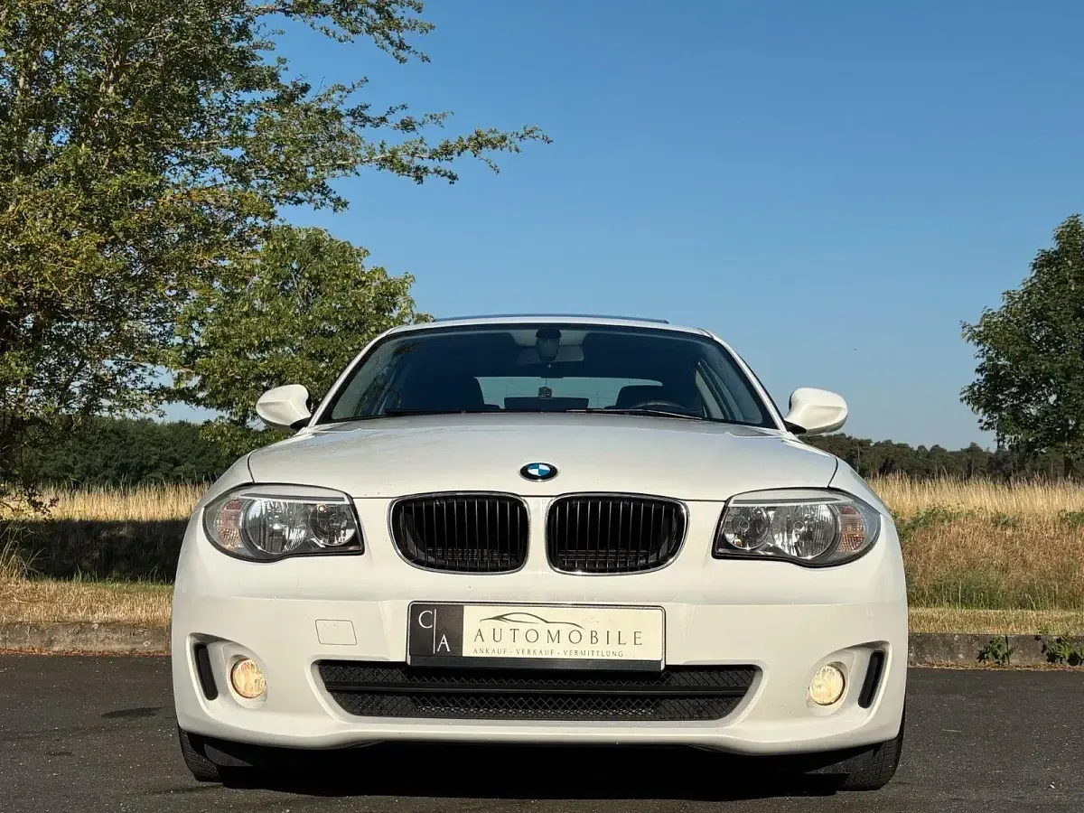 Gebraucht BMW 118 Coupé Advantage 143 PS (105 kW) 2011 Weiß Coupé