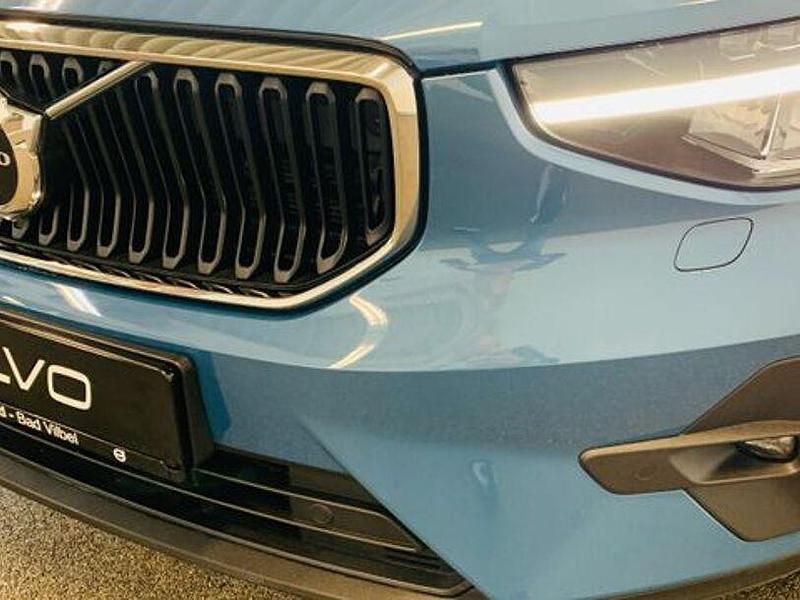 Gebraucht Volvo XC40 163 PS (119 kW) 2025 Blau SUV