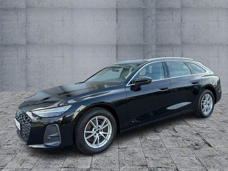 Gebraucht Audi A6 Design 204 PS (150 kW) 2025 Mitternachtsgrün metallic Kombi