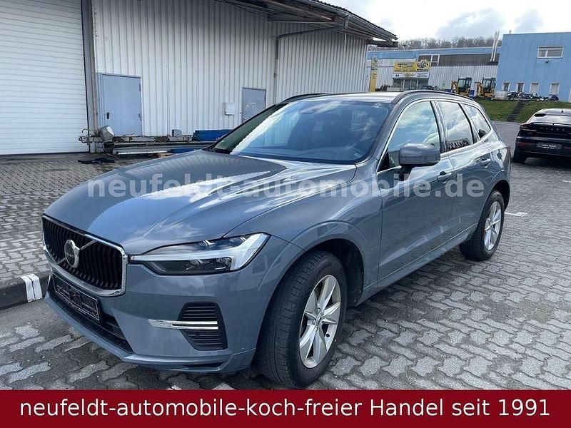 Gebraucht Volvo XC60 Core 197 PS (144 kW) 2022 Grau SUV