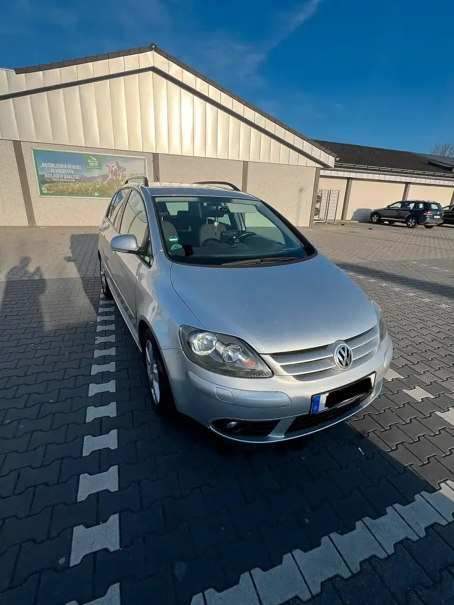 Gebraucht VW Golf V 122 PS (89 kW) 2008 Silber Kleinwagen