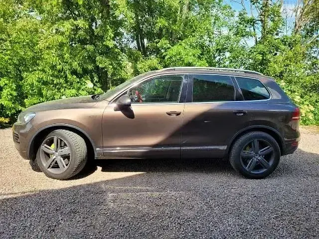 Gebraucht VW Touareg 340 PS (250 kW) 2010 Graciosabraunmetallic SUV