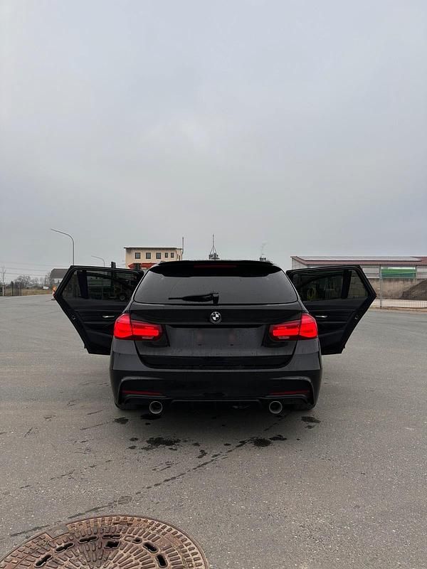 Gebraucht BMW 330 310 PS (228 kW) 2014 Schwarz Kombi