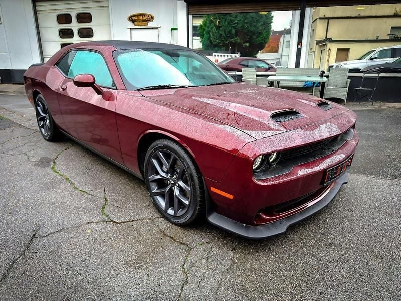 Second-hand Dodge Challenger 377 CP (277 kW) 2024 Roșu Coupe
