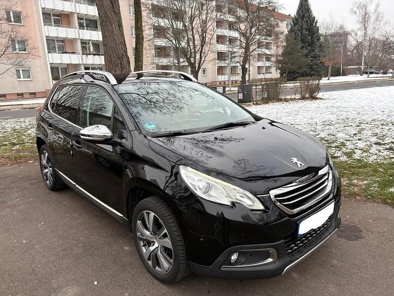 Gebraucht Peugeot 2008 120 PS (88 kW) 2016 Schwarz SUV