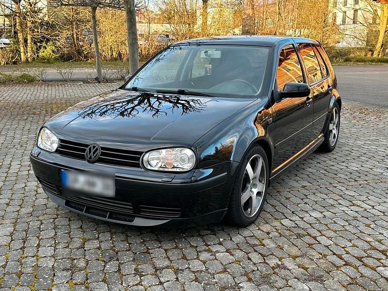 Gebraucht VW Golf IV 101 PS (74 kW) 2002 Schwarz Kleinwagen