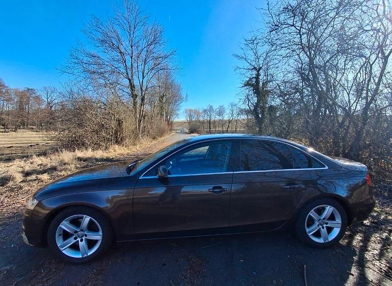 Gebraucht Audi A4 Ambition 120 PS (88 kW) 2010 Braun Limousine