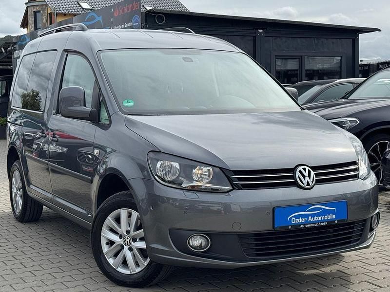 Grau Gebraucht 2013 VW Caddy Edition Van / Kleinbus | 13.790 € (Teuer) - Bild 1/4