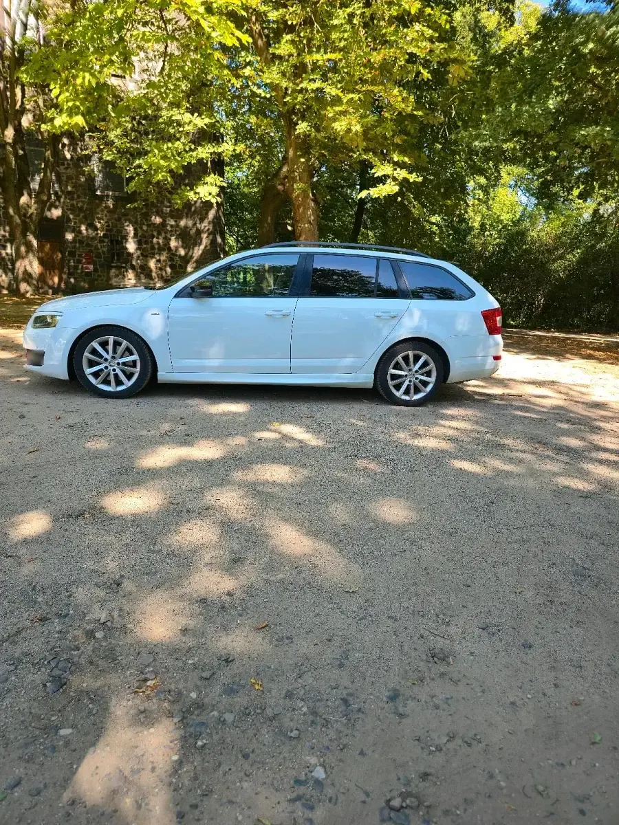Gebraucht Skoda Octavia 180 PS (132 kW) 2016 Kombi