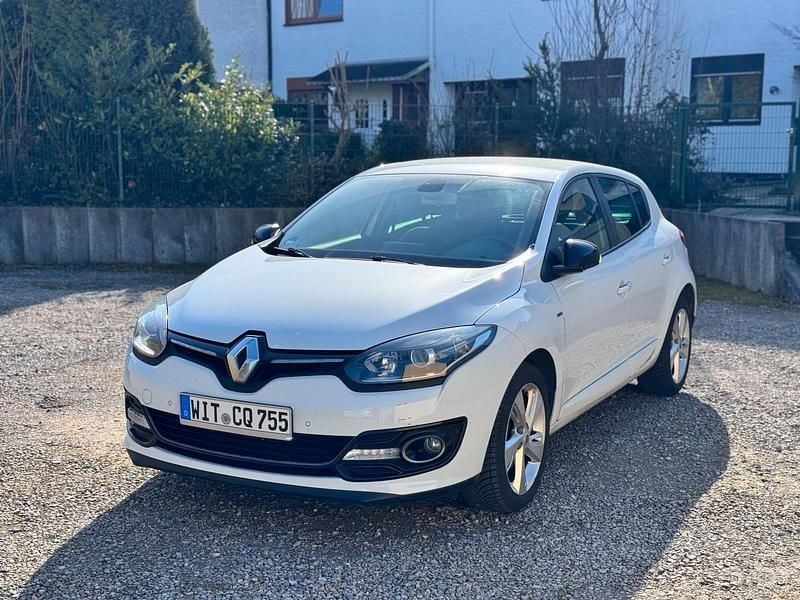 Gebraucht Renault Mégane III 102 PS (75 kW) 2015 Weiß Kleinwagen