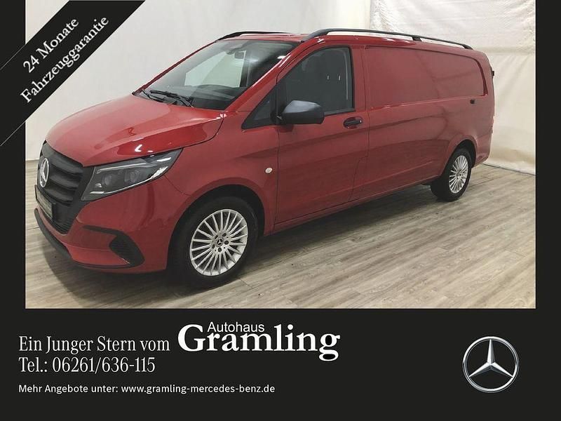 Jupiterrot Gebraucht 2024 Mercedes Vito Van / Kleinbus | 45.989 € - Bild 1/4
