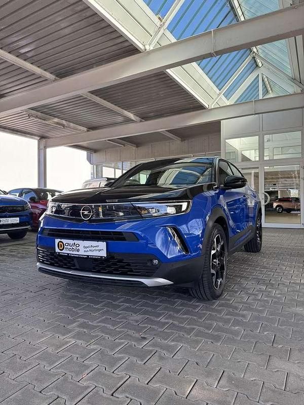 Gebraucht Opel Mokka-e Ultimate 100 kW (136 PS) 2022 Perl blau/voltaik blau SUV