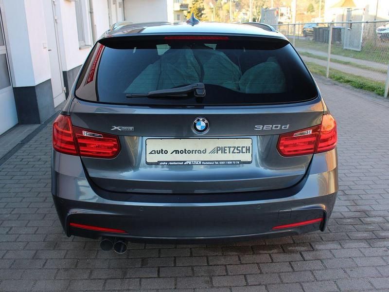 Gebraucht BMW 320 184 PS (135 kW) 2015 Mineralgrau Kombi