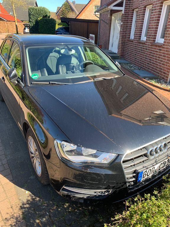 Gebraucht Audi A3 Ambiente 125 PS (91 kW) 2013 Schwarz Limousine