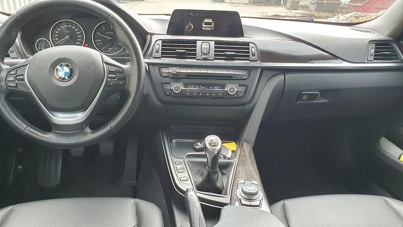 Gebraucht BMW 418 Advantage 136 PS (100 kW) 2015 Braun Coupé