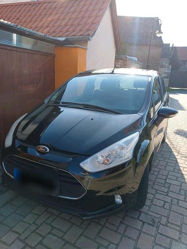 Second-hand Ford B-MAX 100 CP (73 kW) 2015 Negru Monovolum