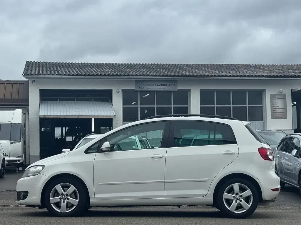 Gebraucht VW Golf Plus Cross Team 122 PS (89 kW) 2010 Weiß Van / Kleinbus