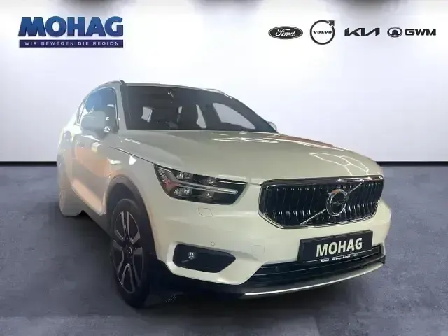 Gebraucht Volvo XC40 Inscription 261 PS (191 kW) 2022 Weiss SUV