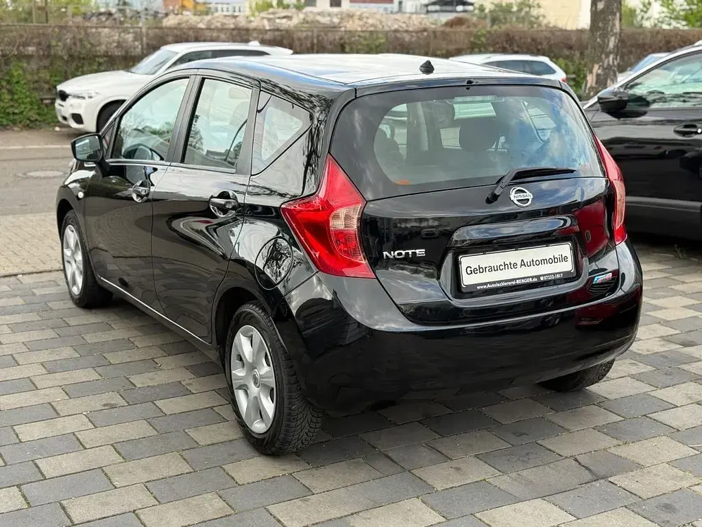 Gebraucht Nissan Note Visia 90 PS (66 kW) 2014 Schwarz Kleinwagen