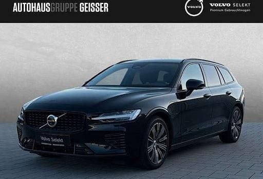Gebraucht Volvo V60 Plus 455 PS (334 kW) 2024 Onyx schwarz Kombi